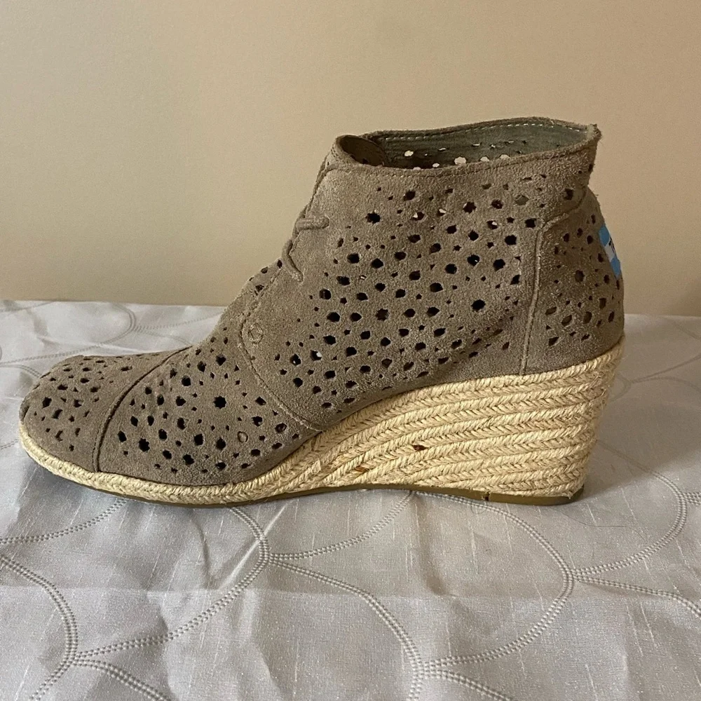 Toms Suede Cutout Wedge